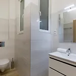 Ferenc 18 - Your Bright Inner 3 Bedroom アパート ブダペスト