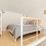 アパート Ferenc 18 - Your Bright Inner 3 Bedroom ブダペスト