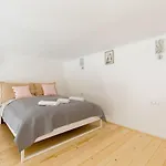 Ferenc 18 - Your Bright Inner 3 Bedroom ブダペスト