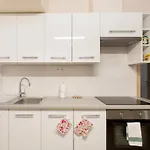 Ferenc 18 - Your Bright Inner 3 Bedroom * ブダペスト