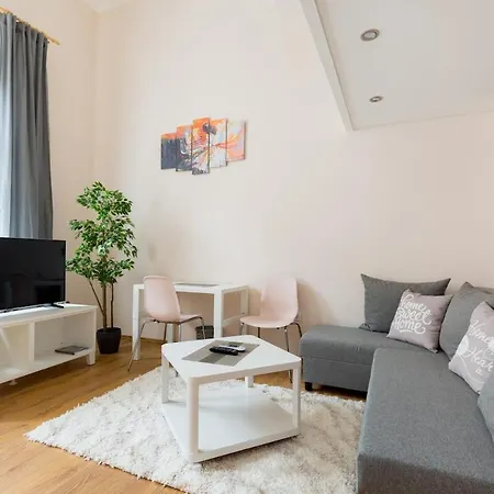 Ferenc 18 - Your Bright Inner 3 Bedroom Apartamento *